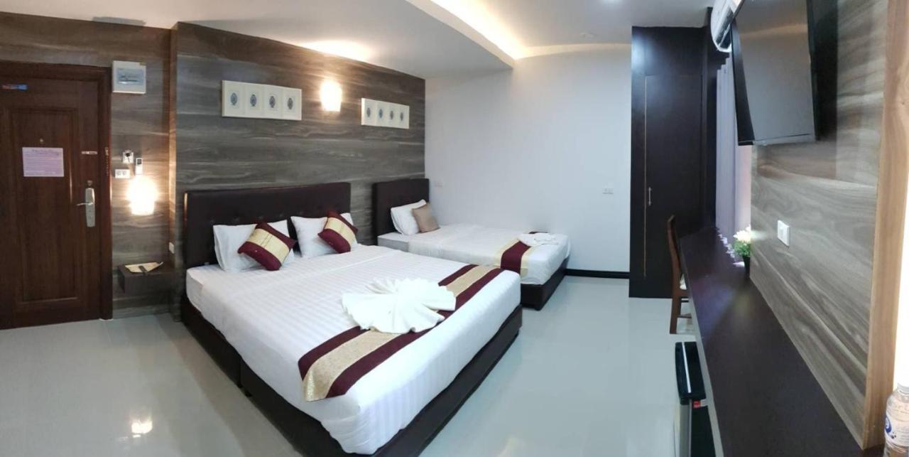 The Room Boutique Hotel サコンナコン エクステリア 写真