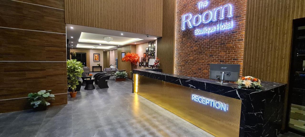 The Room Boutique Hotel サコンナコン エクステリア 写真