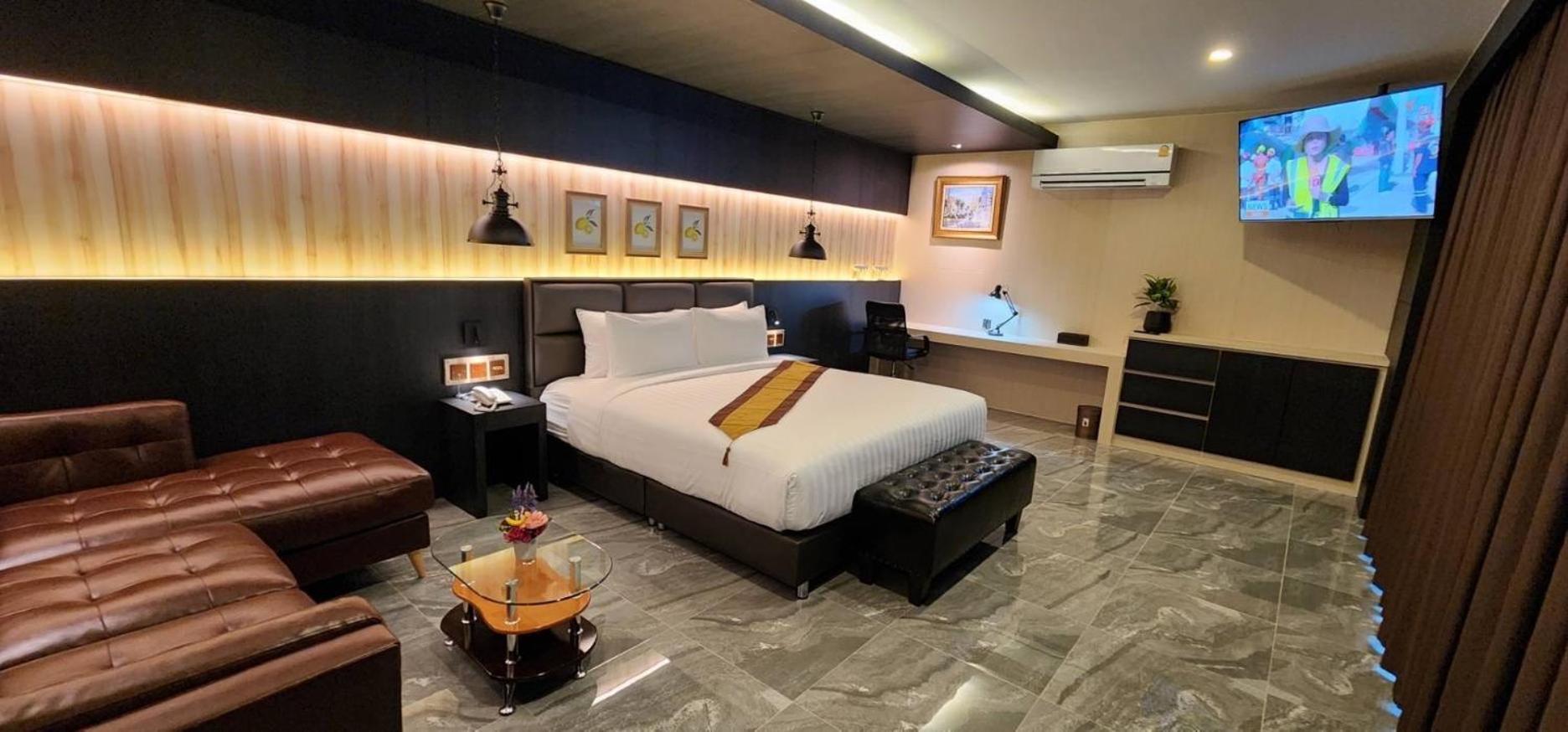 The Room Boutique Hotel サコンナコン エクステリア 写真